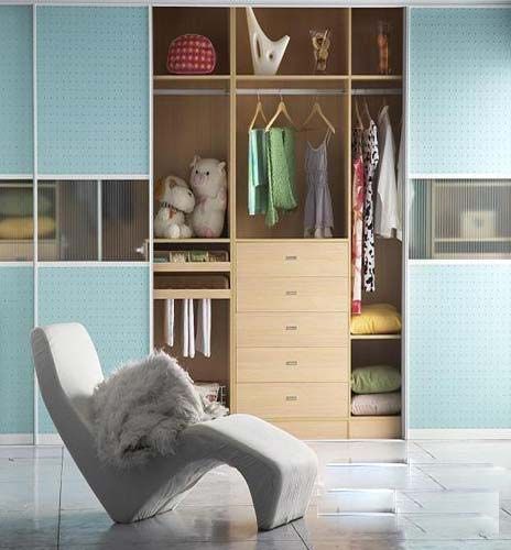 七步打造移门衣柜 衣帽间“钻”入墙