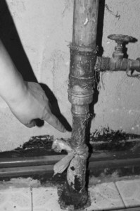 水管老化一定要换掉