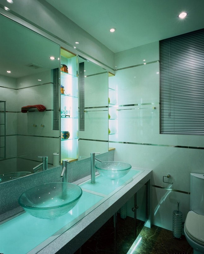 镜子清洁小窍门 9种方法让镜面重显光亮 镜子清洁小窍门 9种方法让镜面重显光亮