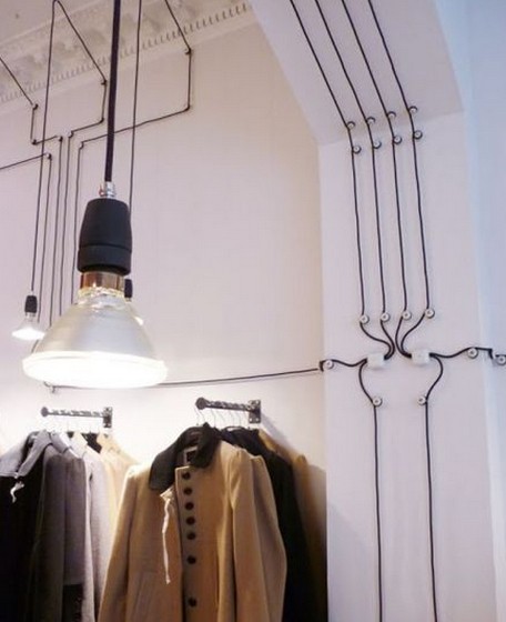 谁说电线必须藏在墙里？