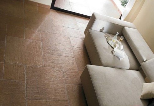 木地板和瓷砖哪个更好