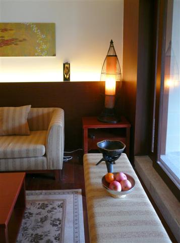 春意昂让的季节 用艺术品装点郊外浪漫的家(图)