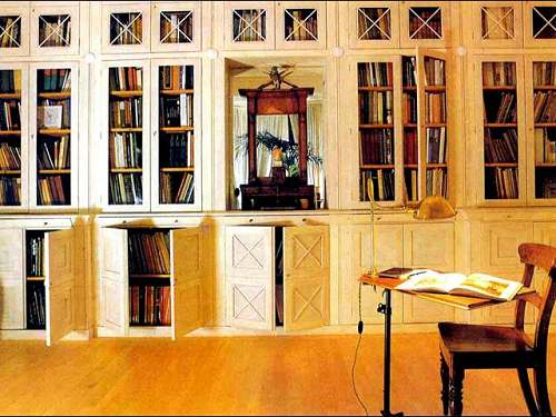 坐拥书城天地宽―14款经典书房设计欣赏