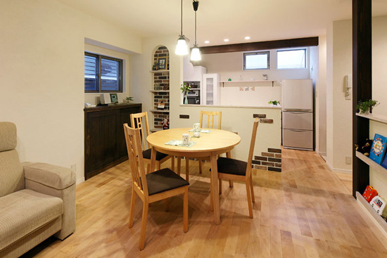 旧宅翻新 日本50平清新自然三口之家