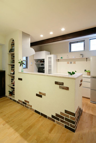 旧宅翻新 日本50平清新自然三口之家