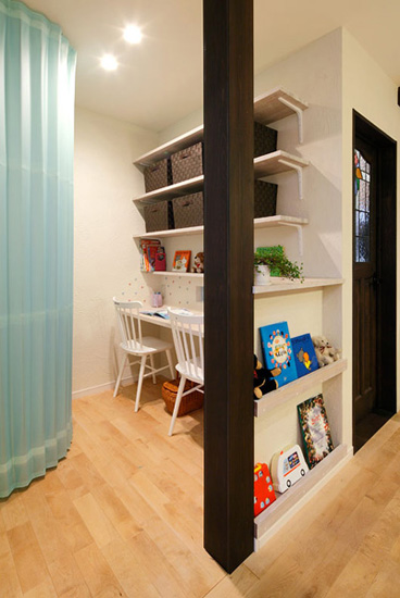 旧宅翻新 日本50平清新自然三口之家