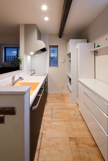 旧宅翻新 日本50平清新自然三口之家