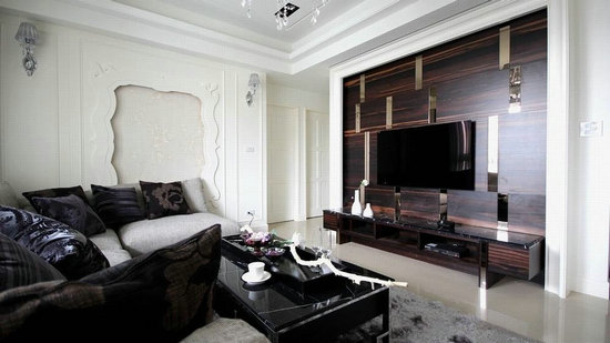 狭长房型巧设计 132平新古典风敞亮公寓