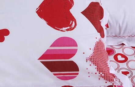 换季防凉早做准备 4款秋冬亮色床品推荐 换季防凉早做准备 4款秋冬亮色床品推荐