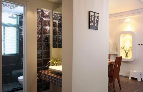 网友曝光简约的玫红色闺房 现代色彩让人倾心 网友曝光简约的玫红色闺房 现代色彩让人倾心