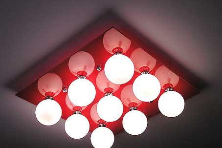 纯情与性感并存 都市单身白领女人的精致家(图)