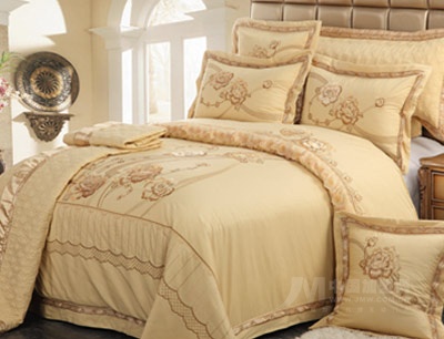 纤维被 什么被子最暖和 羽绒被价格