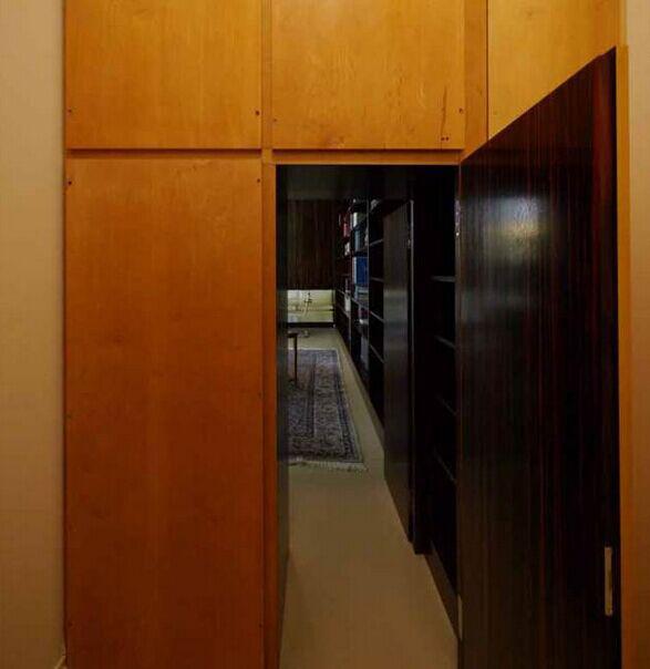 朋友家地上有个门!里面景象把我惊呆了!