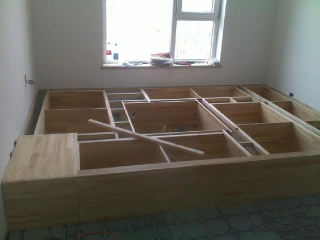 连接榻榻米箱体