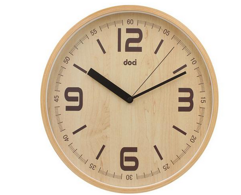 客厅风水之挂钟摆放