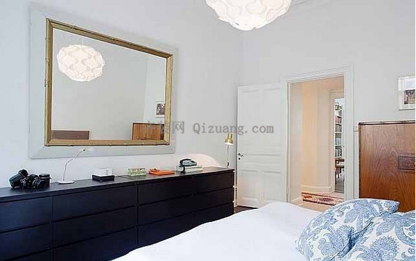 镜子对着床 镜子对着床