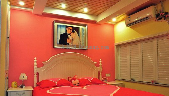 卧室婚纱照摆放风水